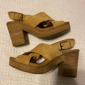 Toms Ibiza Honey Suede Sandals Size 8